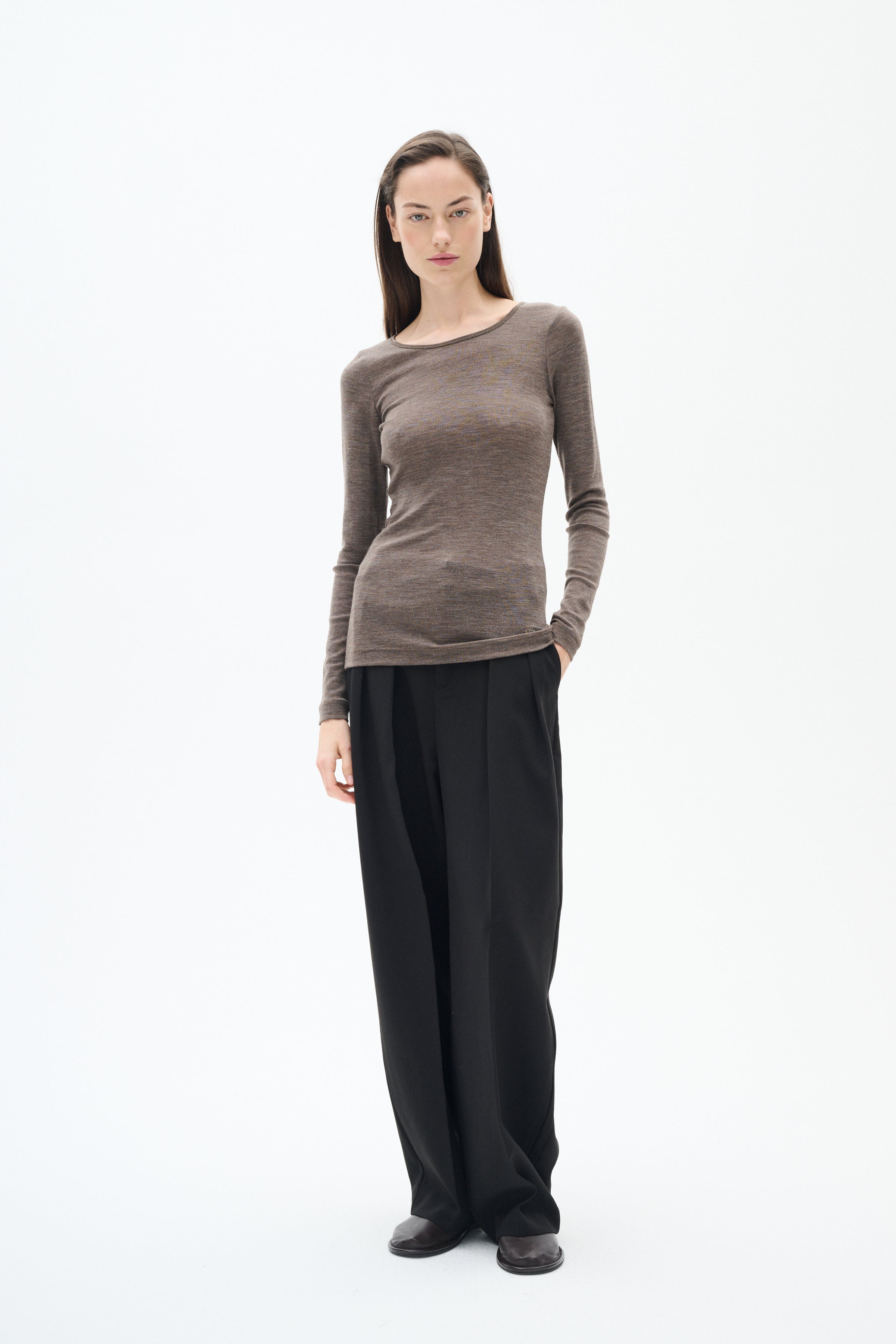 2026FW - In Wear - T-Shirt - Fang (Choix de 3 couleurs)