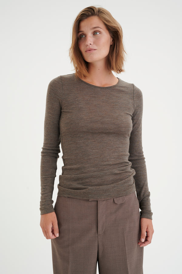 2026FW - In Wear - T-Shirt - Fang (Choix de 3 couleurs)