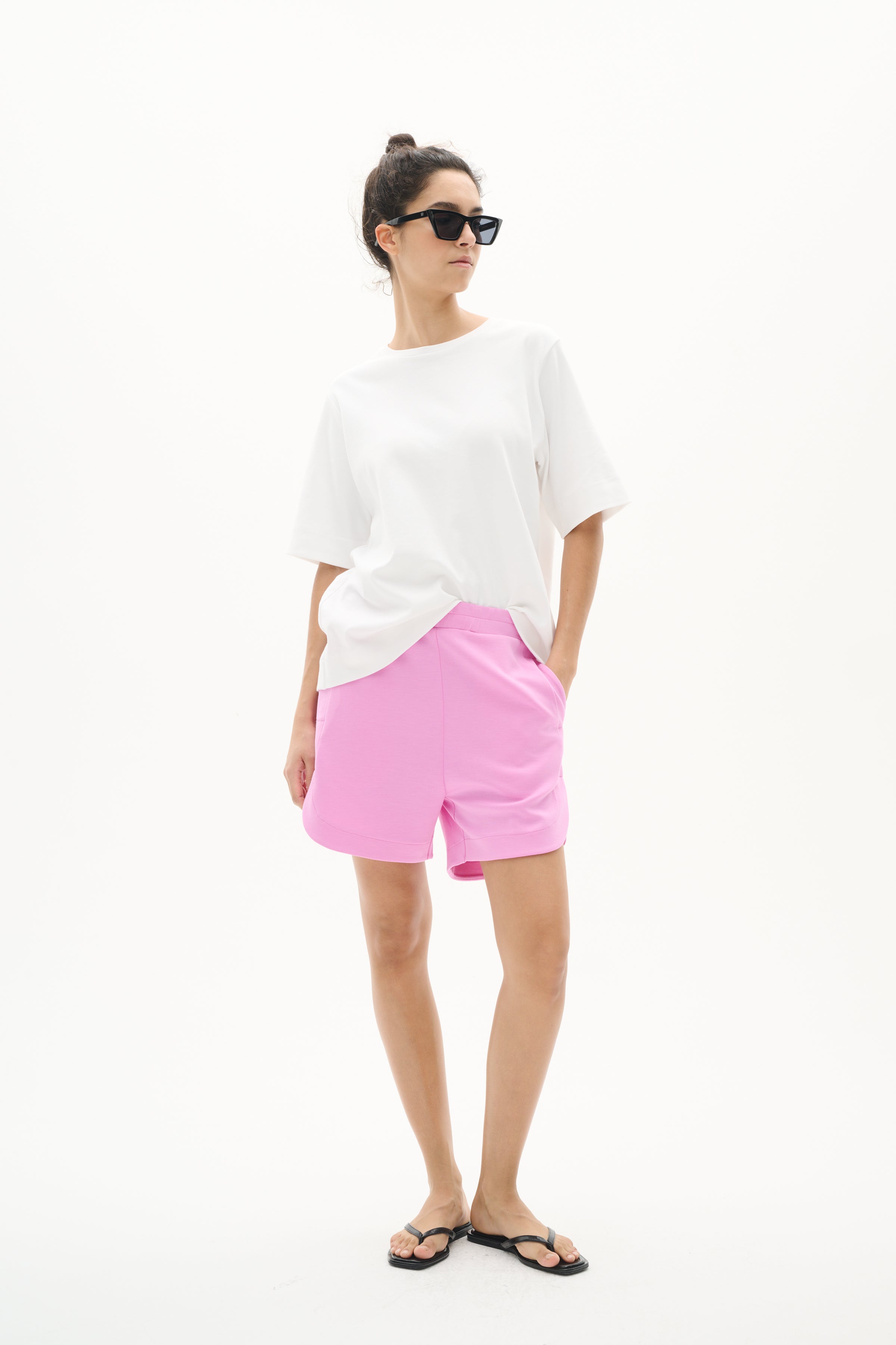 2025SS - In Wear - Short - Hennieh Vincent