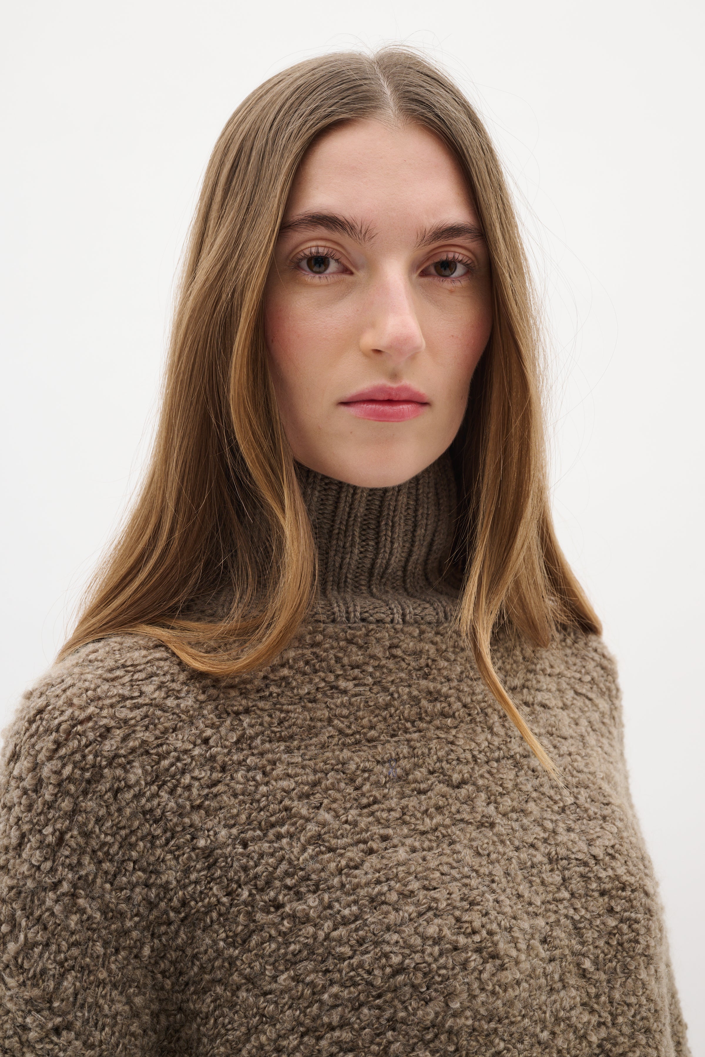 2025FW - In Wear - Pull - Guo Highneck