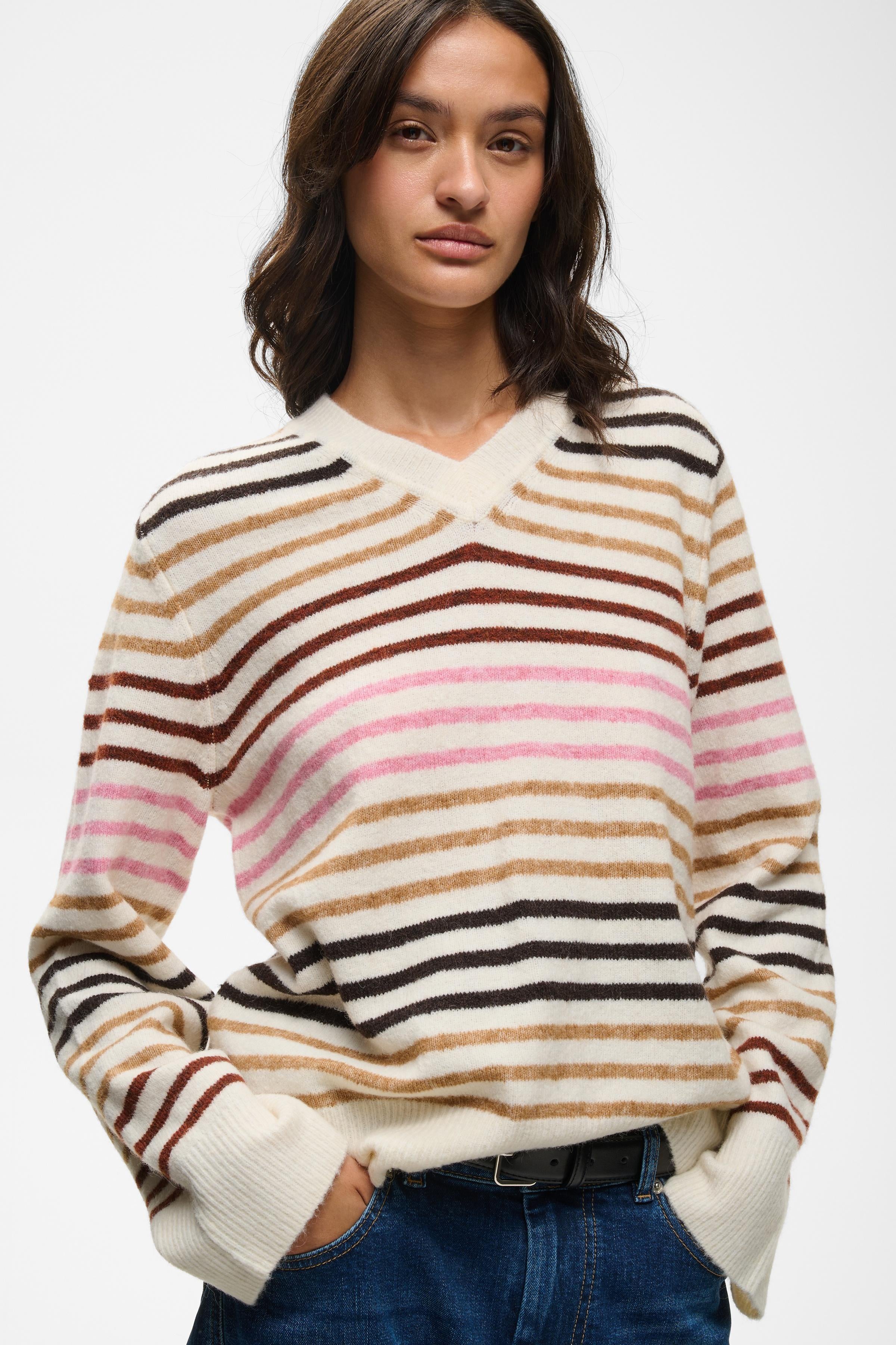 2026FW - In Wear - Pull - GUNI V-NECK