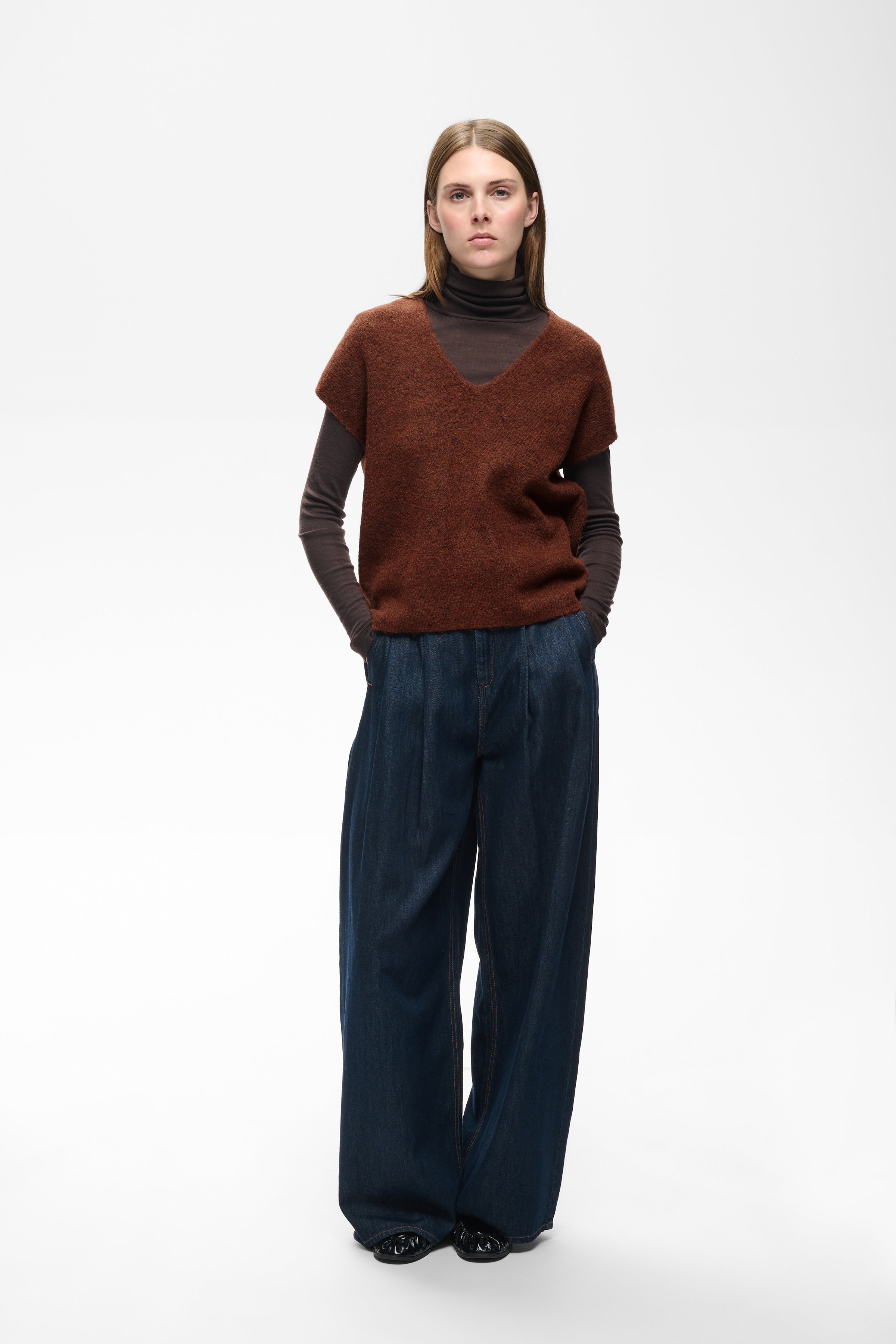 2026FW - In Wear - Chandail - GUNA (Choix de 2 couleurs)