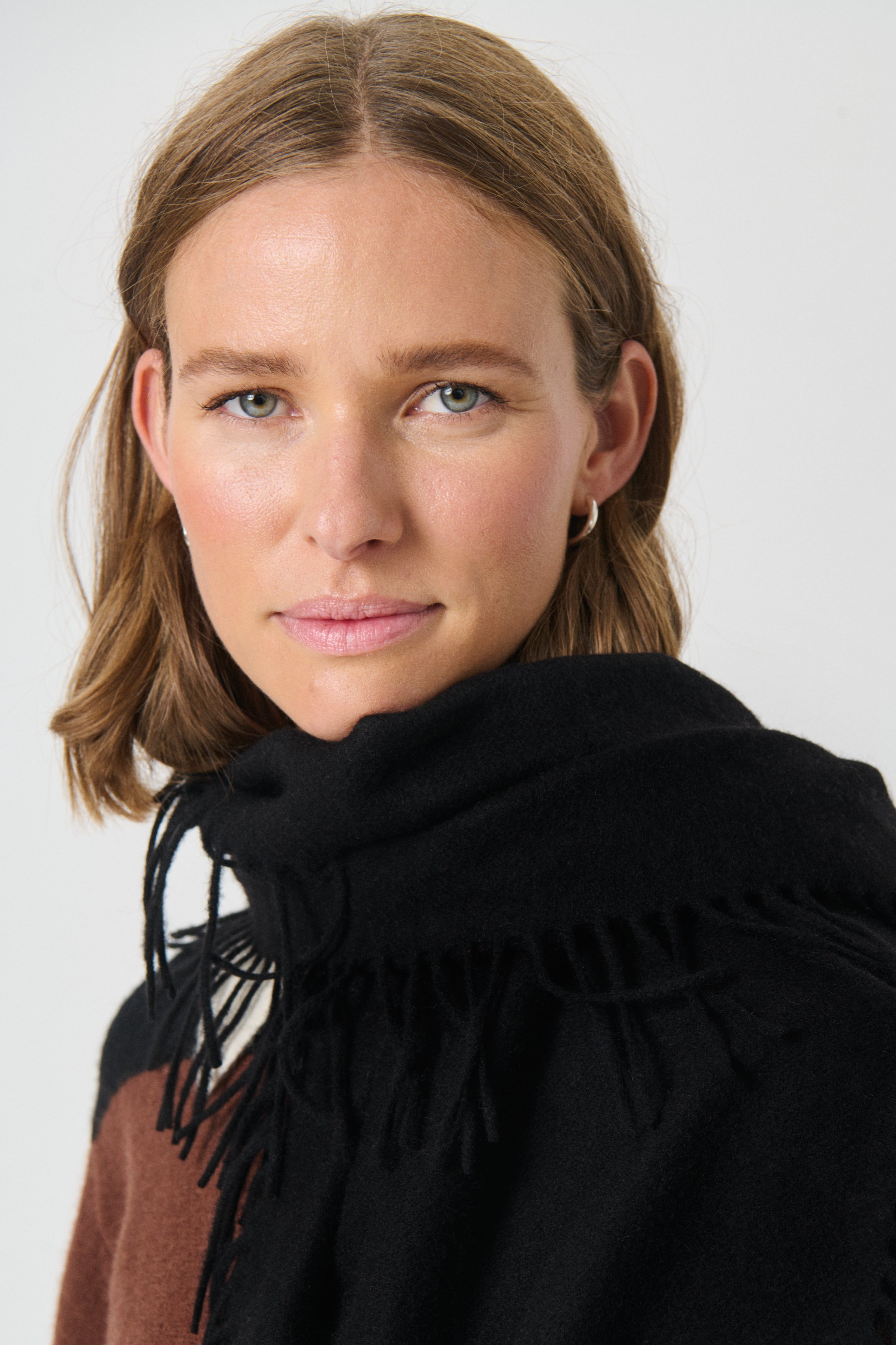 2025FW - Part Two - Foulard - Virinisa (Choix de 2 couleurs)