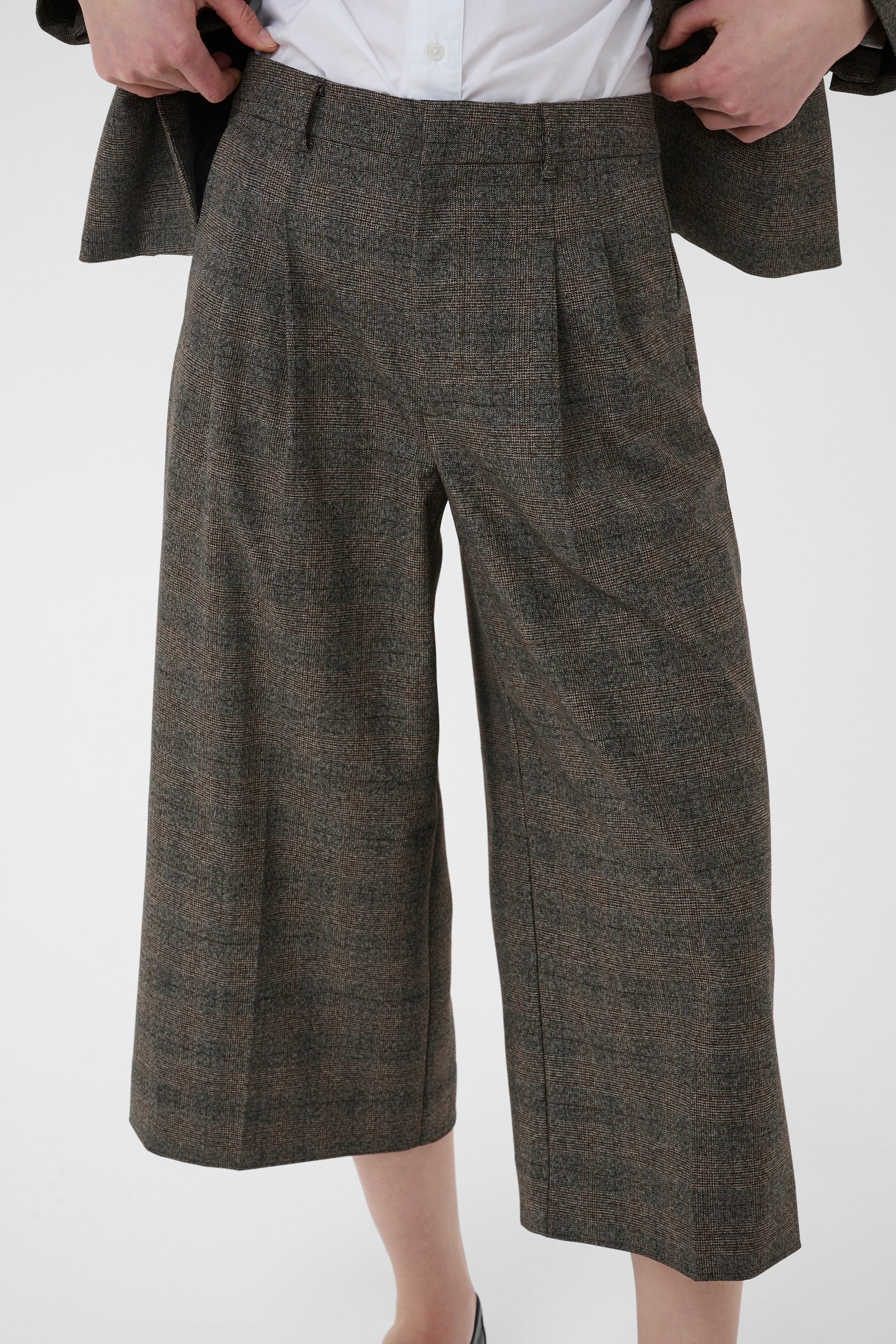 2026FW - Part Two - Pantalon - Clementina