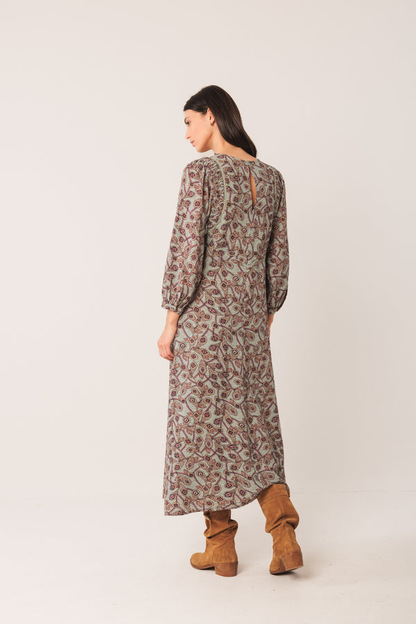 2025FW - Indi & Cold - Robe