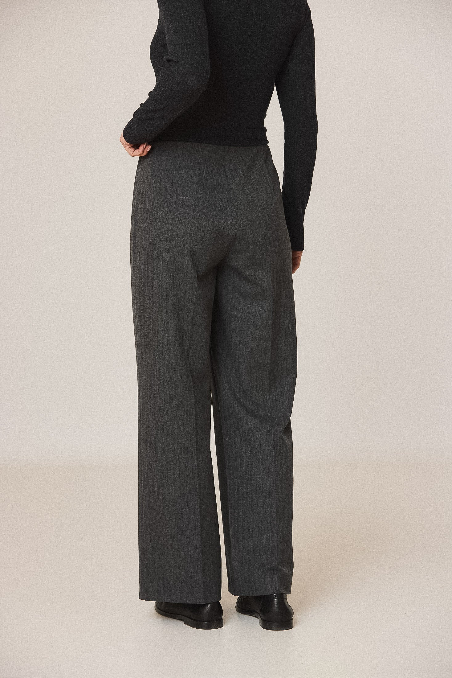 2026FW - Indi & Cold - Pantalon