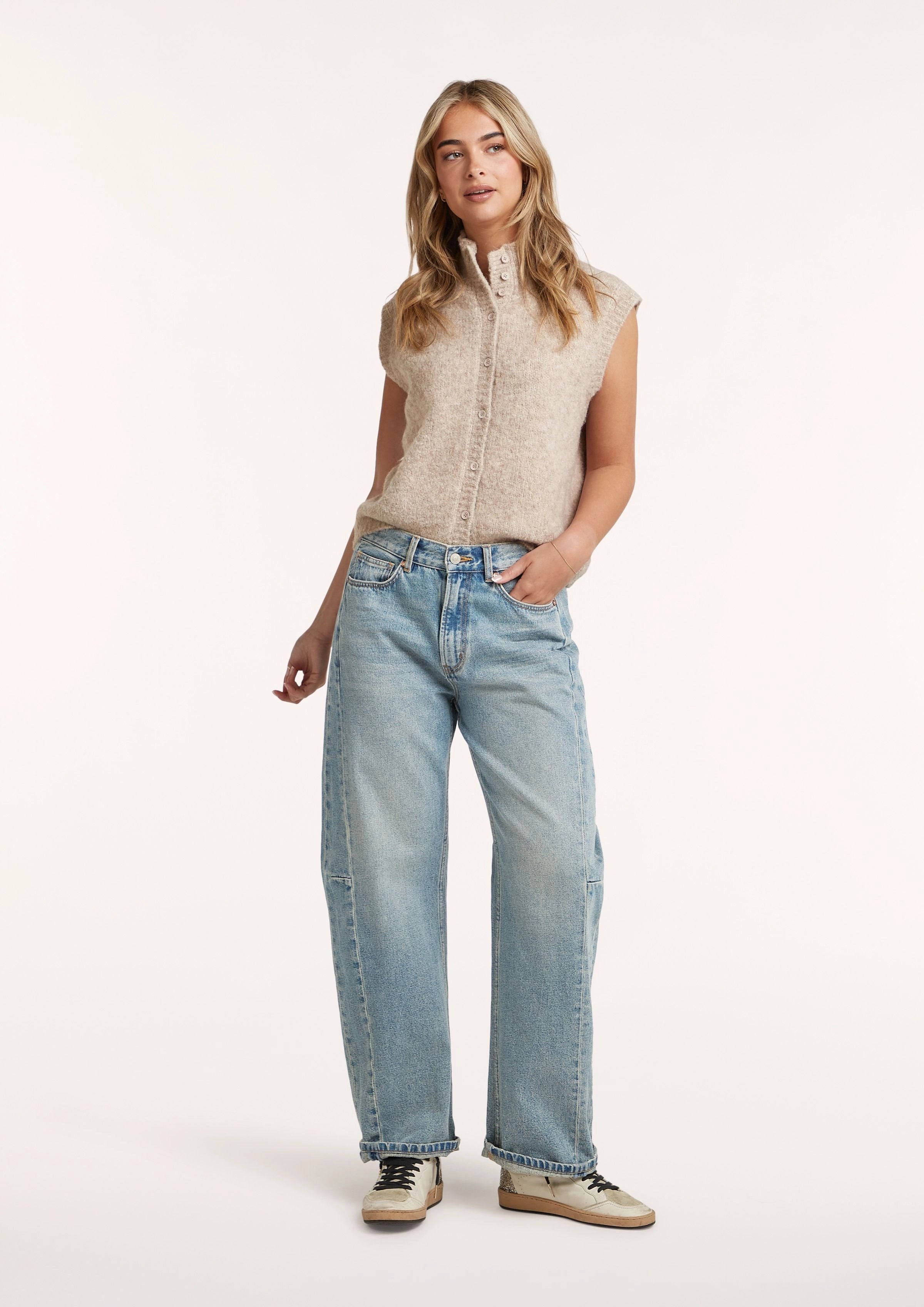 Emy Tricot sans manche